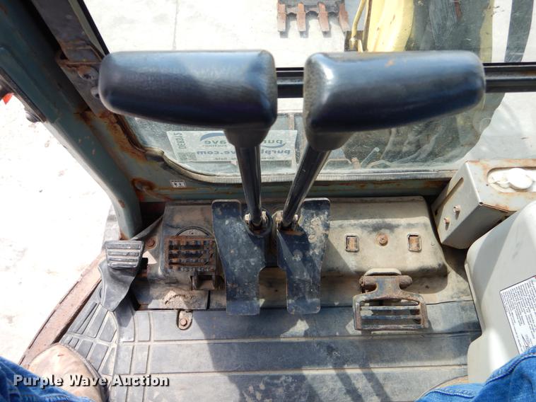 image for item DE8312 Yanmar VI027 mini excavator