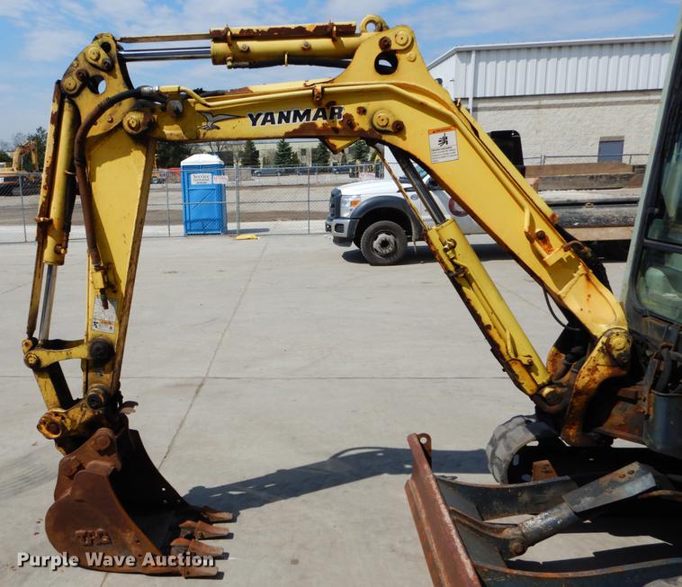 image for item DE8312 Yanmar VI027 mini excavator