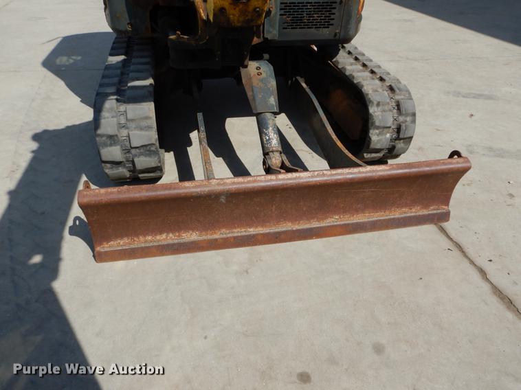 image for item DE8312 Yanmar VI027 mini excavator