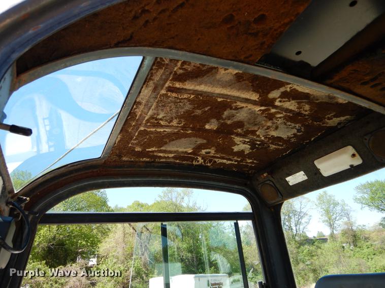 image for item DE8346 2005 Bobcat 430 mini excavator