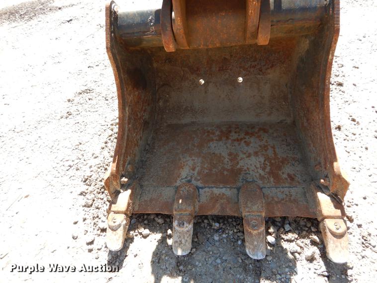 image for item DE8346 2005 Bobcat 430 mini excavator