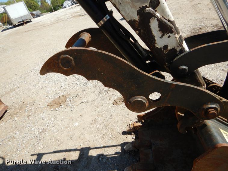 image for item DE8346 2005 Bobcat 430 mini excavator