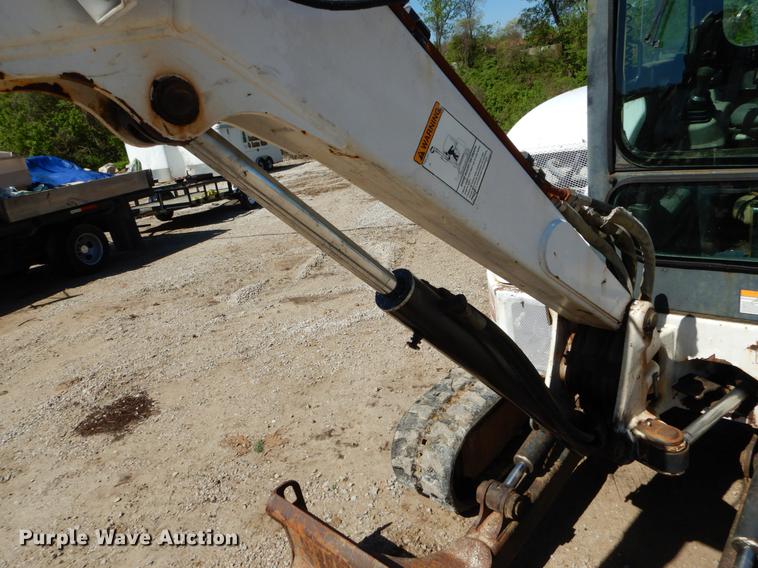image for item DE8346 2005 Bobcat 430 mini excavator