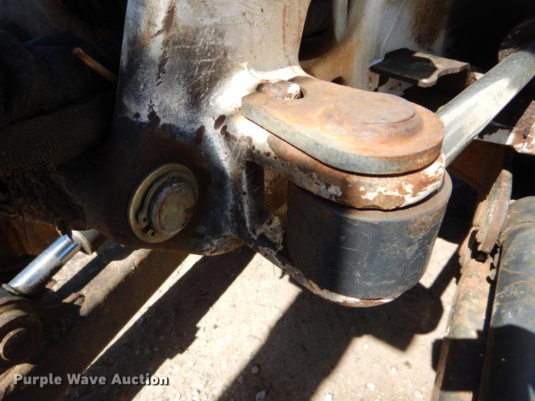 image for item DE8346 2005 Bobcat 430 mini excavator