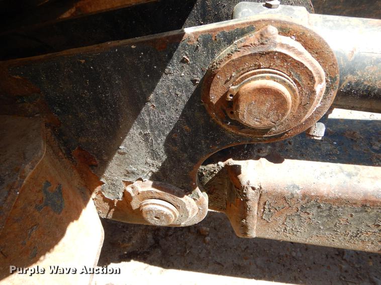 image for item DE8346 2005 Bobcat 430 mini excavator