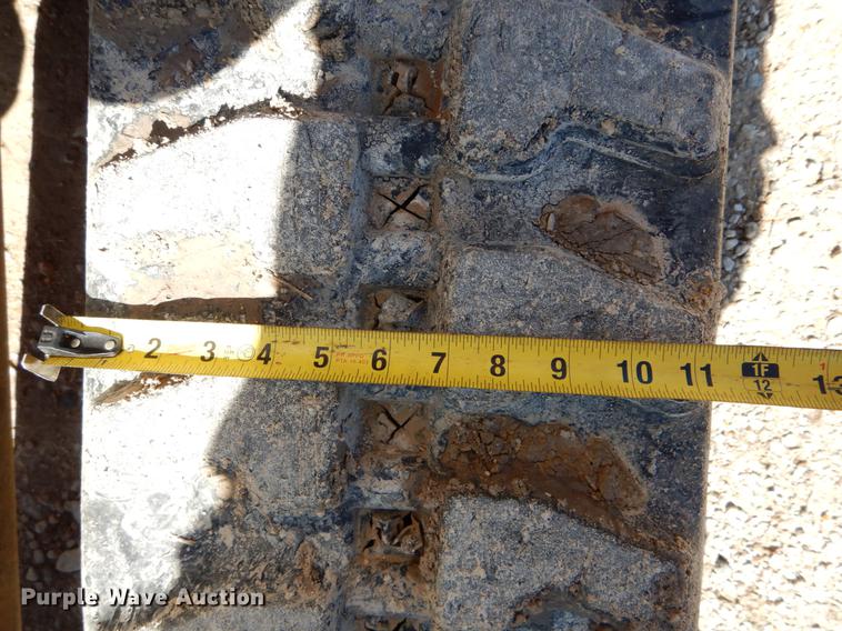 image for item DE8346 2005 Bobcat 430 mini excavator