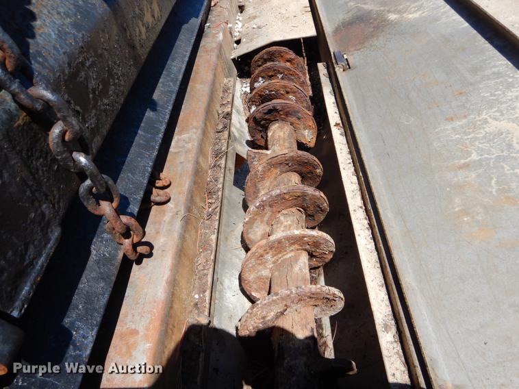 image for item DE8348 2002 International 4700 dump truck