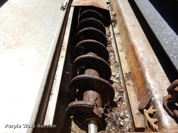 image for item DE8348 2002 International 4700 dump truck