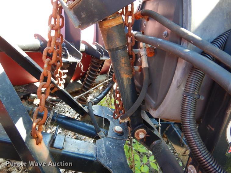 image for item DE8353 2001 International 4900 truck cab and chassis