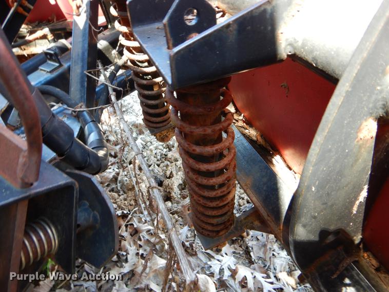 image for item DE8353 2001 International 4900 truck cab and chassis