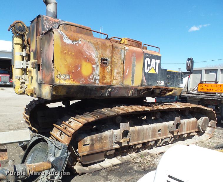 image for item DF0756 2005 Caterpillar 365B excavator