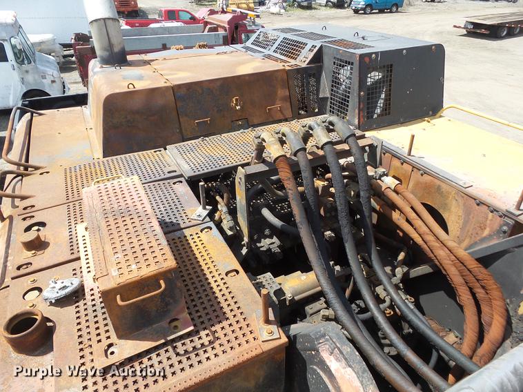 image for item DF0756 2005 Caterpillar 365B excavator