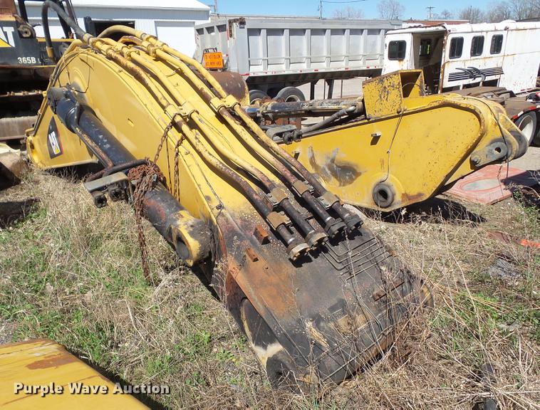 image for item DF0757 Caterpillar 365B boom, stick, and bucket