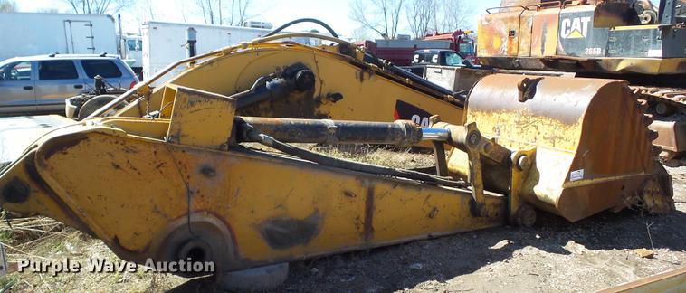 image for item DF0757 Caterpillar 365B boom, stick, and bucket
