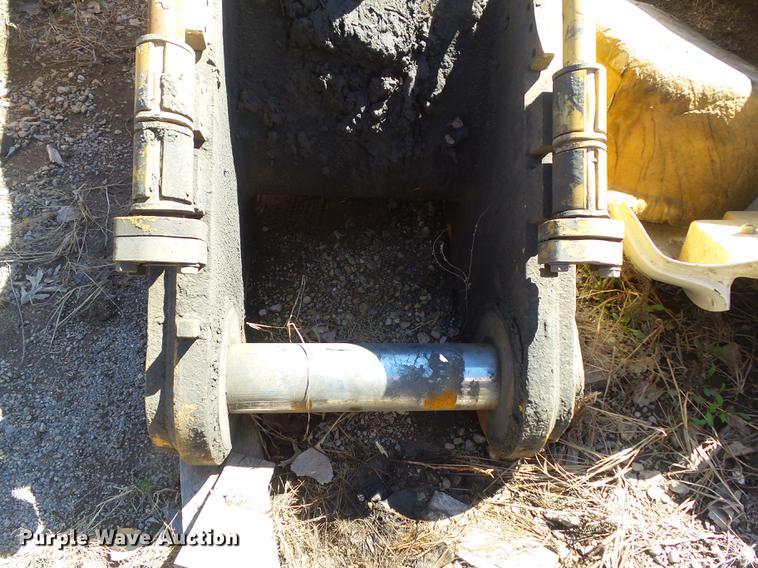 image for item DF0757 Caterpillar 365B boom, stick, and bucket