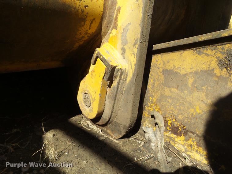 image for item DF0757 Caterpillar 365B boom, stick, and bucket