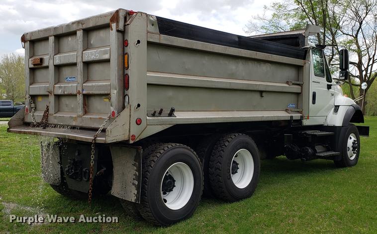 image for item DF3450 2006 International 7600 dump truck