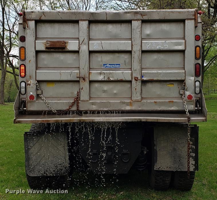 image for item DF3450 2006 International 7600 dump truck