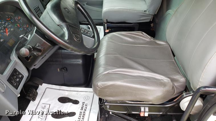 image for item DF3450 2006 International 7600 dump truck