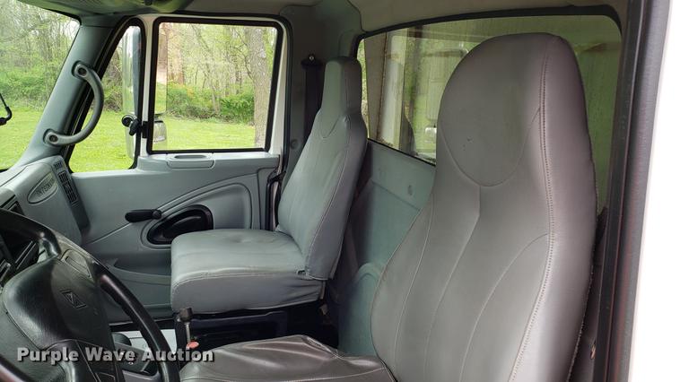 image for item DF3450 2006 International 7600 dump truck