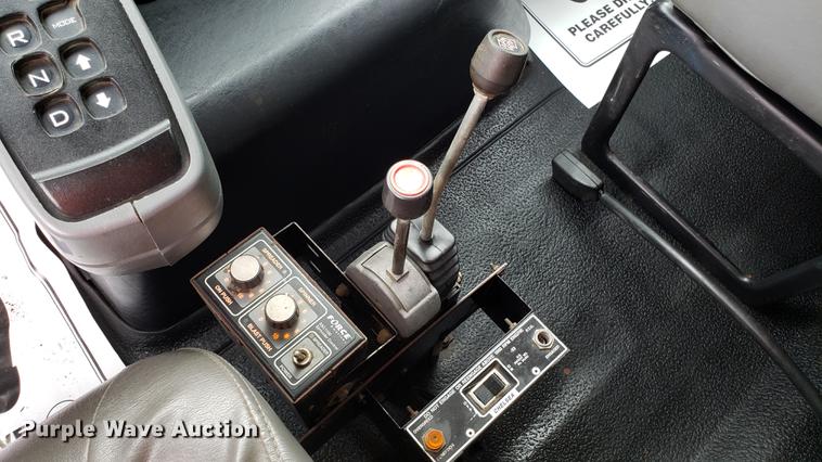 image for item DF3450 2006 International 7600 dump truck