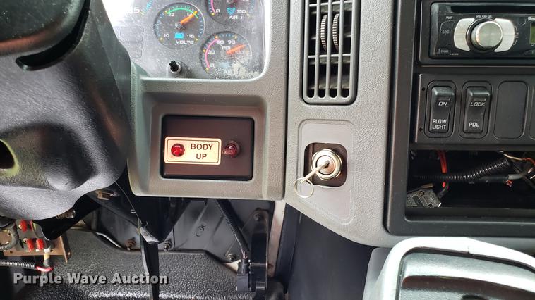 image for item DF3450 2006 International 7600 dump truck