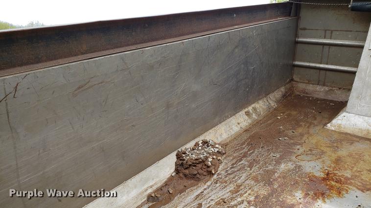 image for item DF3450 2006 International 7600 dump truck