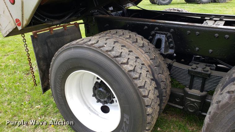 image for item DF3450 2006 International 7600 dump truck