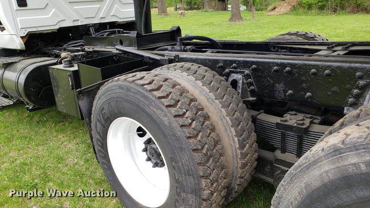 image for item DF3450 2006 International 7600 dump truck