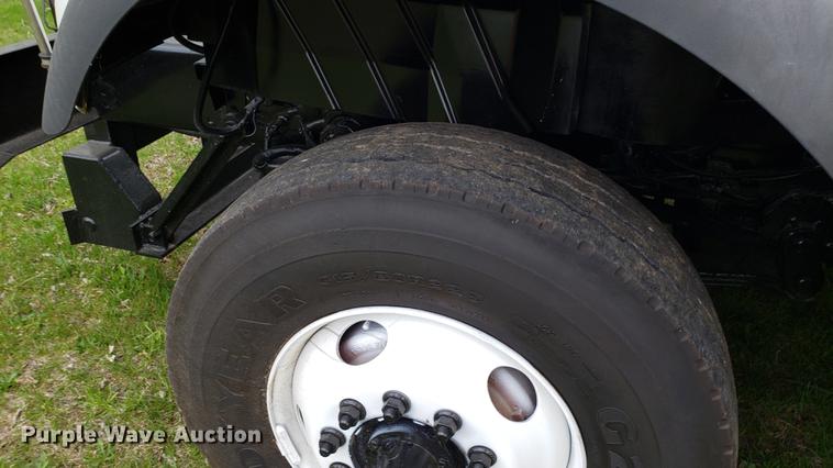 image for item DF3450 2006 International 7600 dump truck