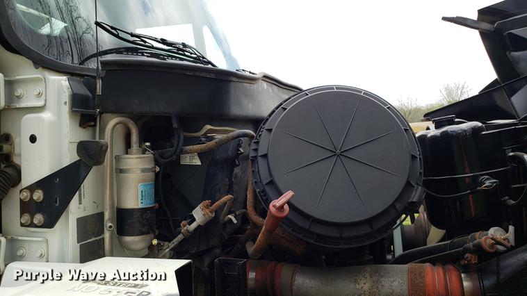 image for item DF3450 2006 International 7600 dump truck