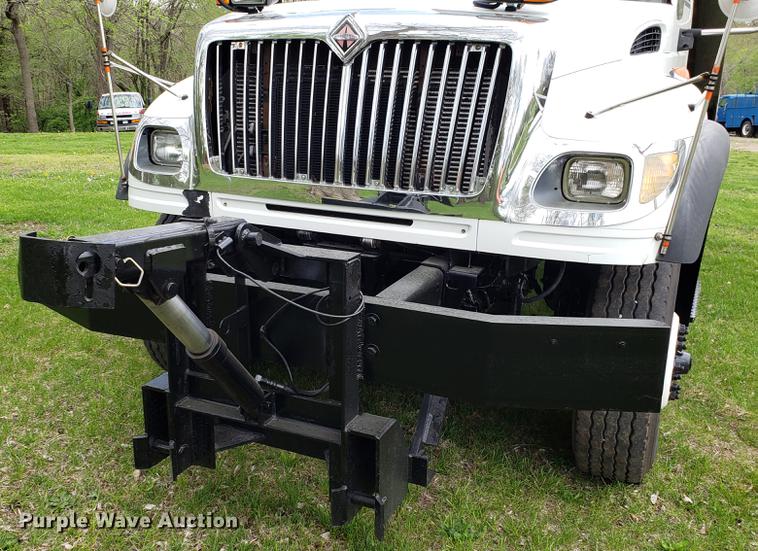 image for item DF3450 2006 International 7600 dump truck