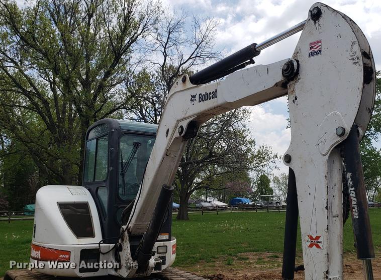 image for item DF3471 2009 Bobcat 435 mini excavator