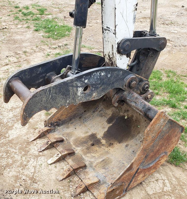 image for item DF3471 2009 Bobcat 435 mini excavator