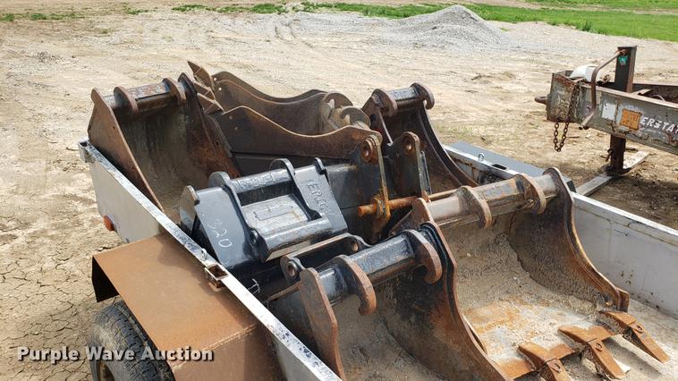 image for item DF3471 2009 Bobcat 435 mini excavator