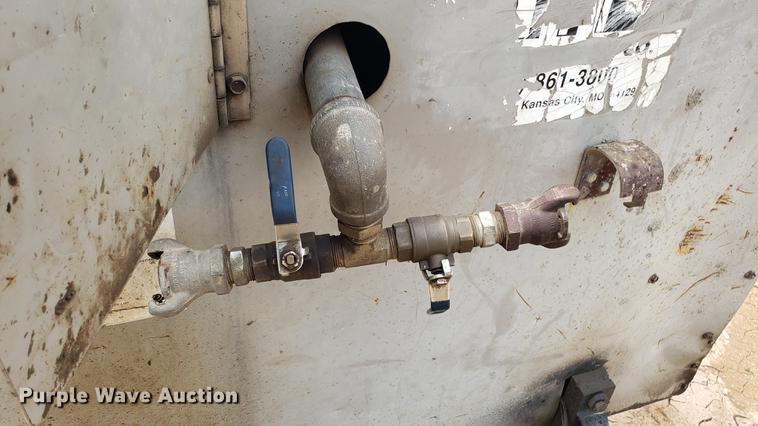 image for item DF3474 Leroi 185 air compressor