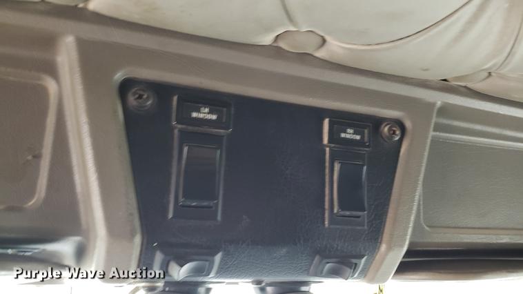 image for item DF3483 2005 Kenworth T800 dump truck