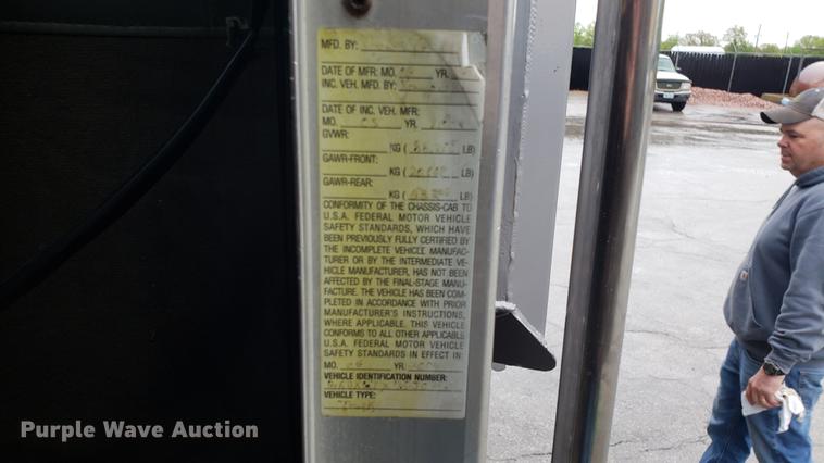 image for item DF3483 2005 Kenworth T800 dump truck