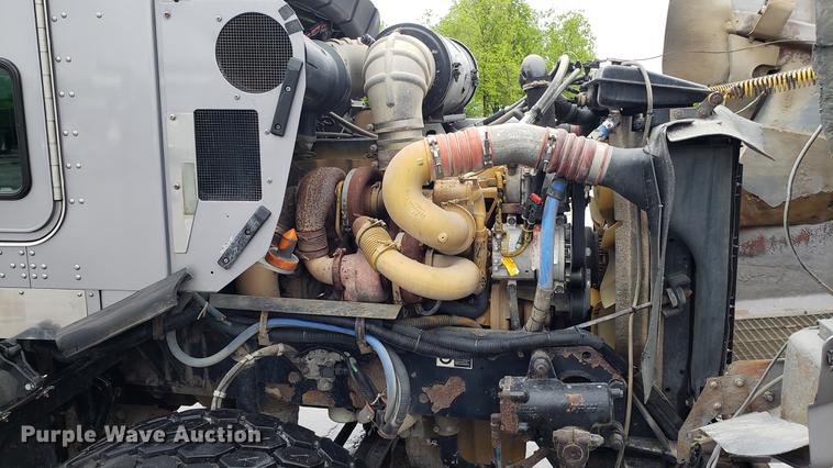 image for item DF3483 2005 Kenworth T800 dump truck