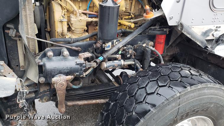 image for item DF3483 2005 Kenworth T800 dump truck