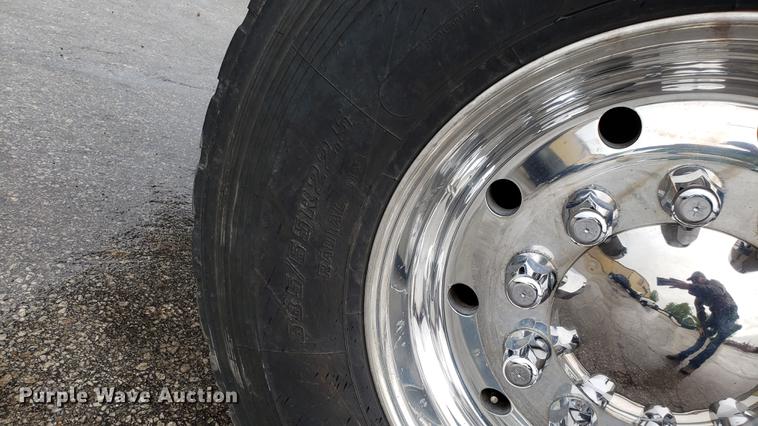 image for item DF3483 2005 Kenworth T800 dump truck