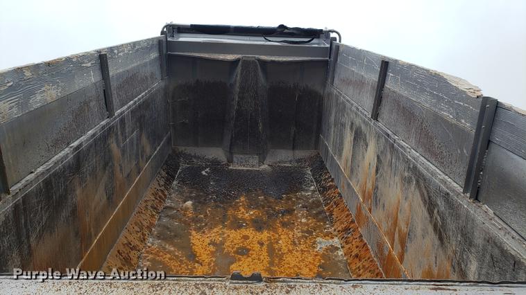 image for item DF3483 2005 Kenworth T800 dump truck