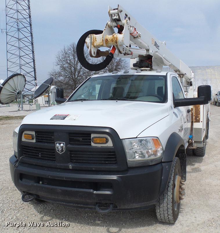 image for item DF7196 2012 Dodge Ram 5500 bucket truck