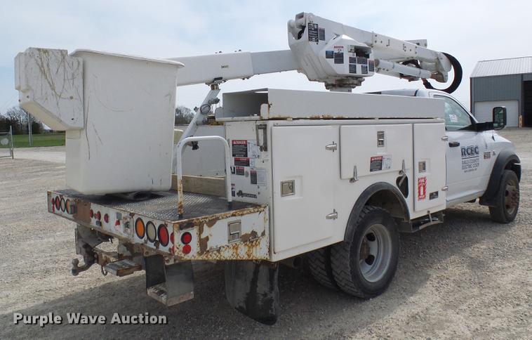 image for item DF7196 2012 Dodge Ram 5500 bucket truck