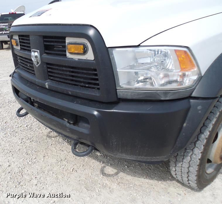image for item DF7196 2012 Dodge Ram 5500 bucket truck