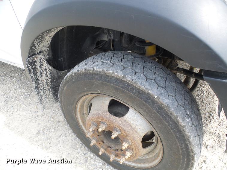 image for item DF7196 2012 Dodge Ram 5500 bucket truck