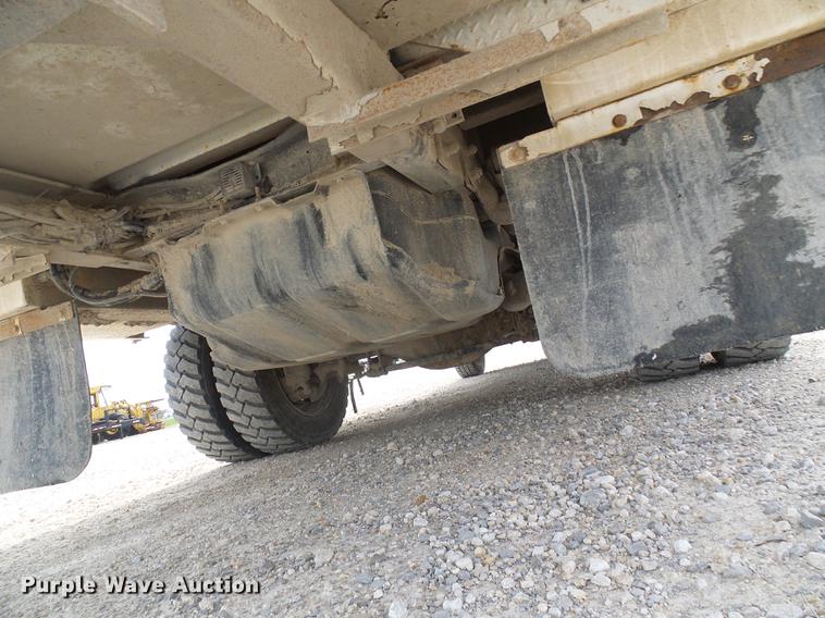 image for item DF7196 2012 Dodge Ram 5500 bucket truck