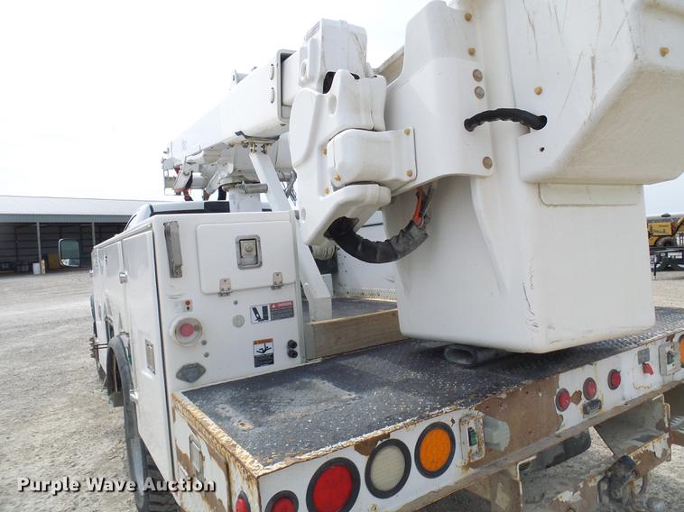 image for item DF7196 2012 Dodge Ram 5500 bucket truck