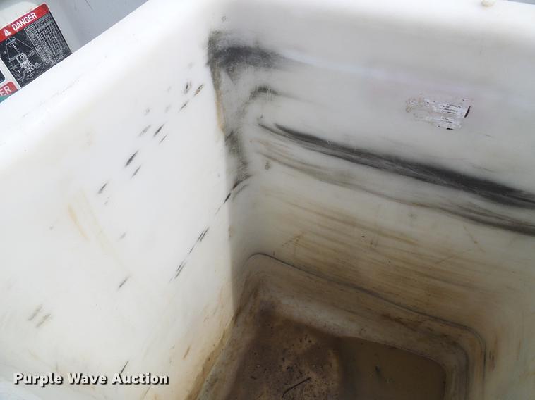 image for item DF7196 2012 Dodge Ram 5500 bucket truck