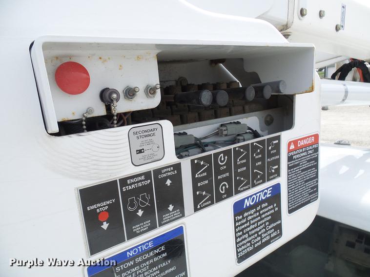 image for item DF7196 2012 Dodge Ram 5500 bucket truck